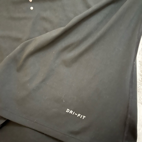 Nike dri fit running long sleeve top - Picture 3 of 6